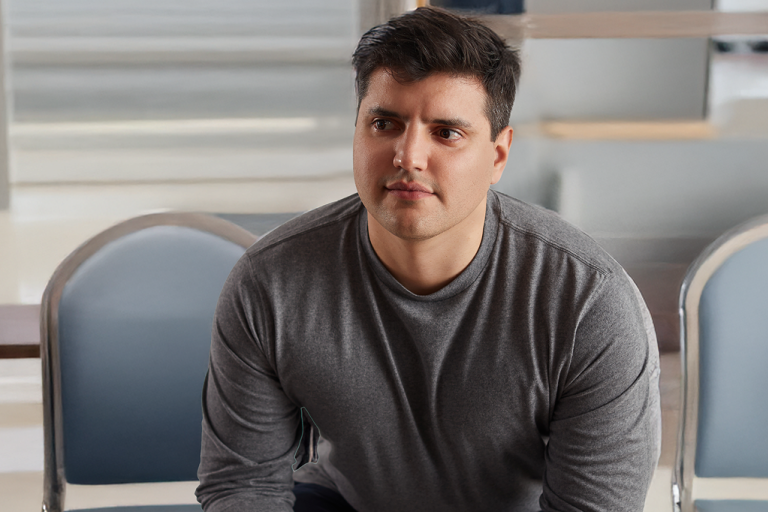 Dr. Jonathan Salik a reccurent pericardititis specialist.